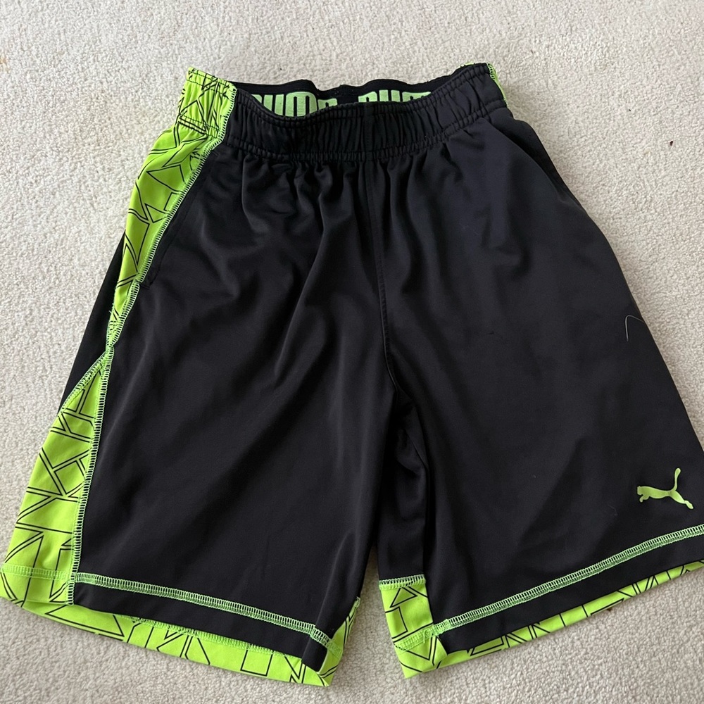 Puma pull on short size small